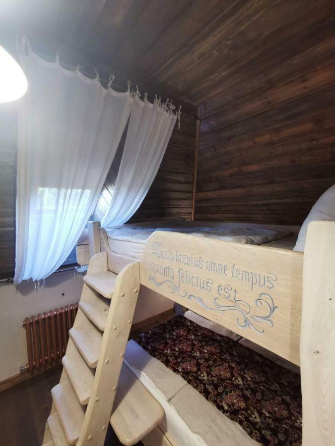 Folvark Gvozd Hotell Kamjanjuki Exteriör bild